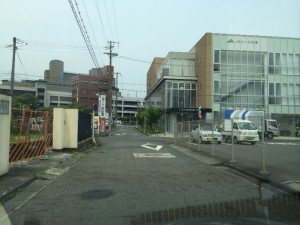 22-DT先-交差点左