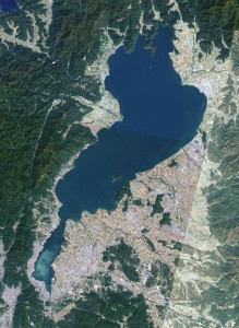 Lake_biwa