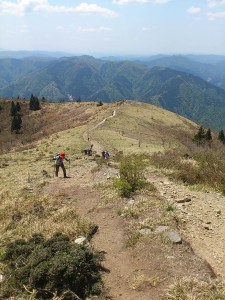 山頂からの稜線