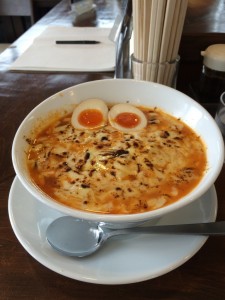 炙りチーズのとろーりトマトラーメン