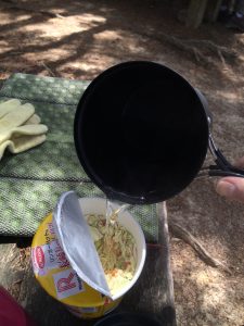 カップラーメン